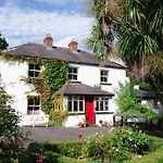 Ballyknocken Milking Parlour Self Catering *