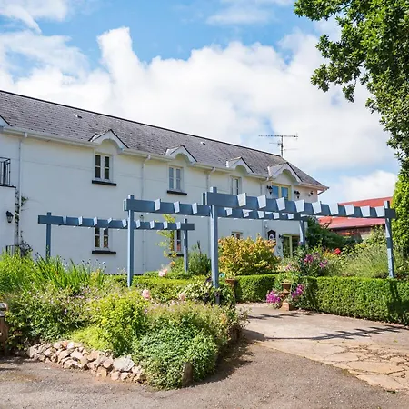 Ballyknocken Milking Parlour Self Catering *