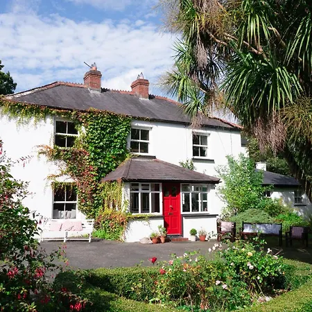 Ballyknocken Milking Parlour Self Catering *