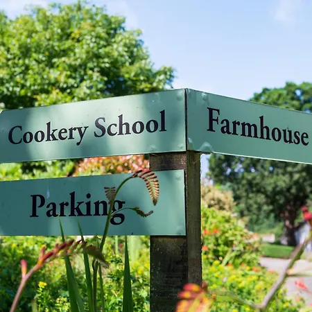 Ballyknocken Milking Parlour Self Catering